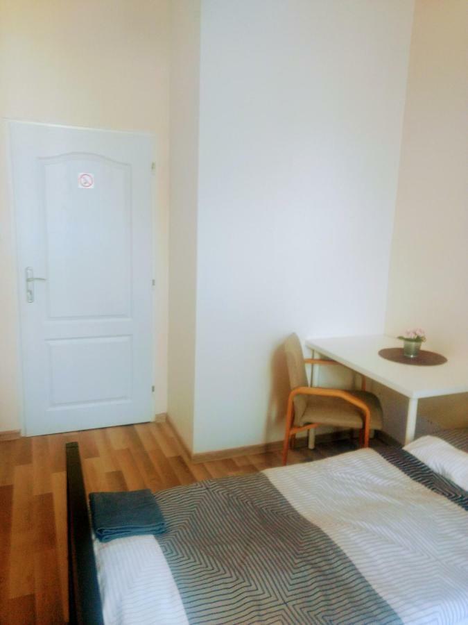 A Pousada Irmas Praga Exterior foto